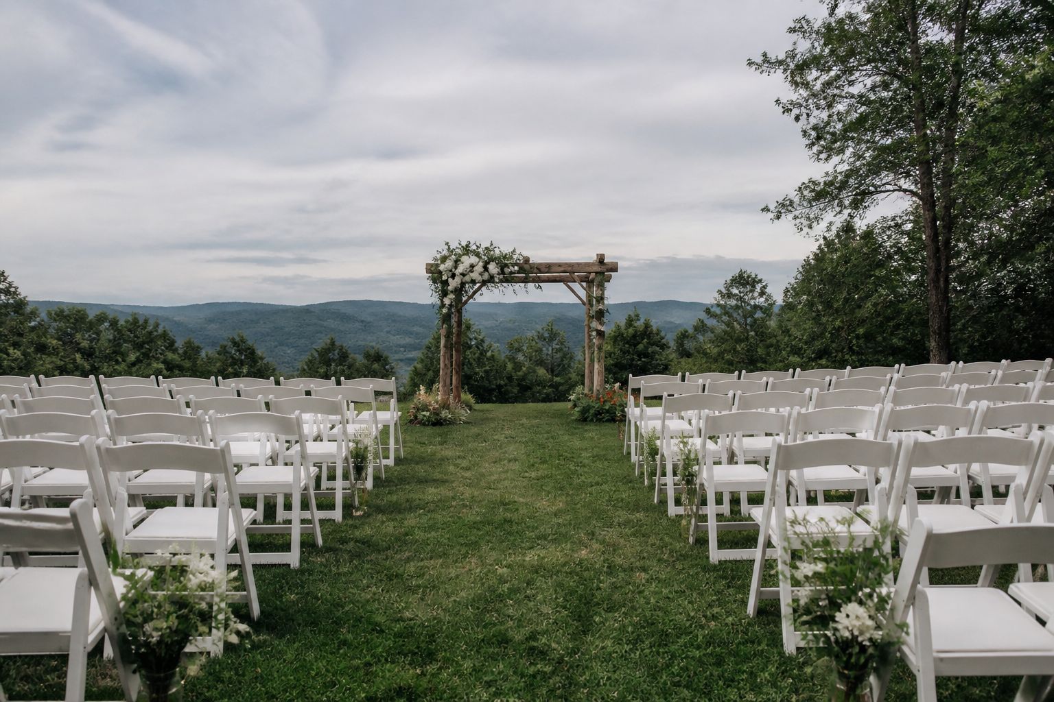 Ceremony Seating Chart: Planning Aisles and Guest Flow - featured illustration